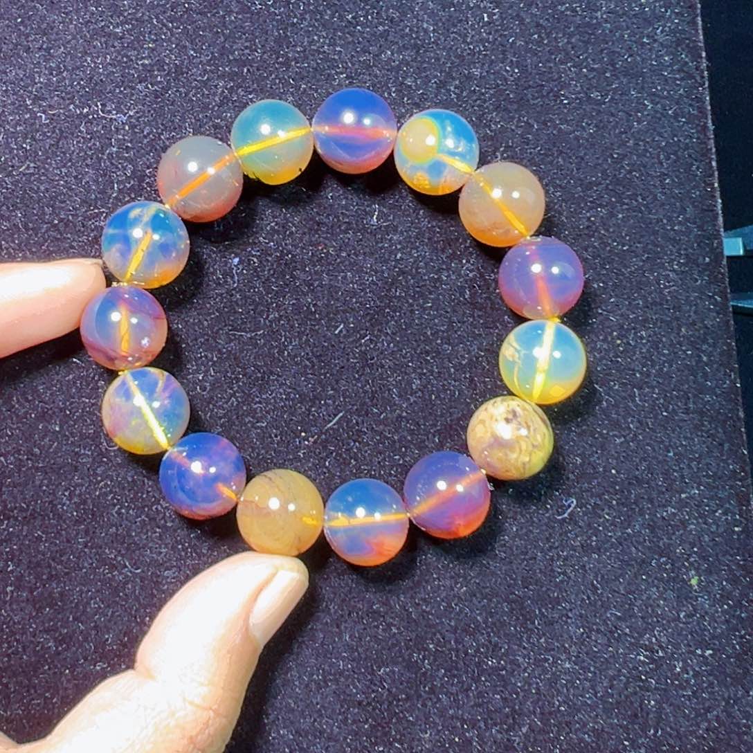 琥珀裸石未镶嵌琥珀