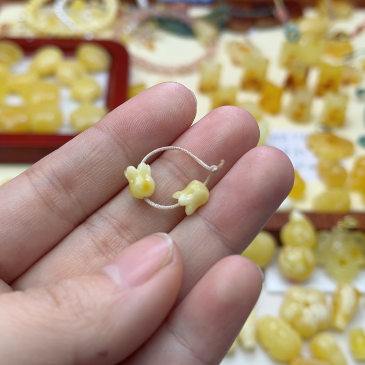 【闪购商品】蜜蜡裸石未镶嵌配饰