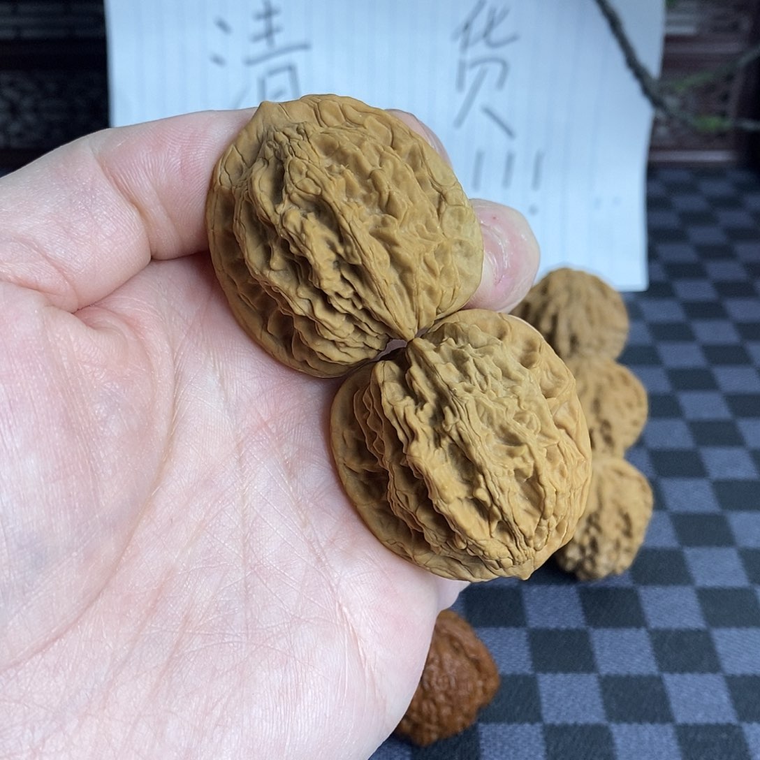 把件桃核40麦穗虎头