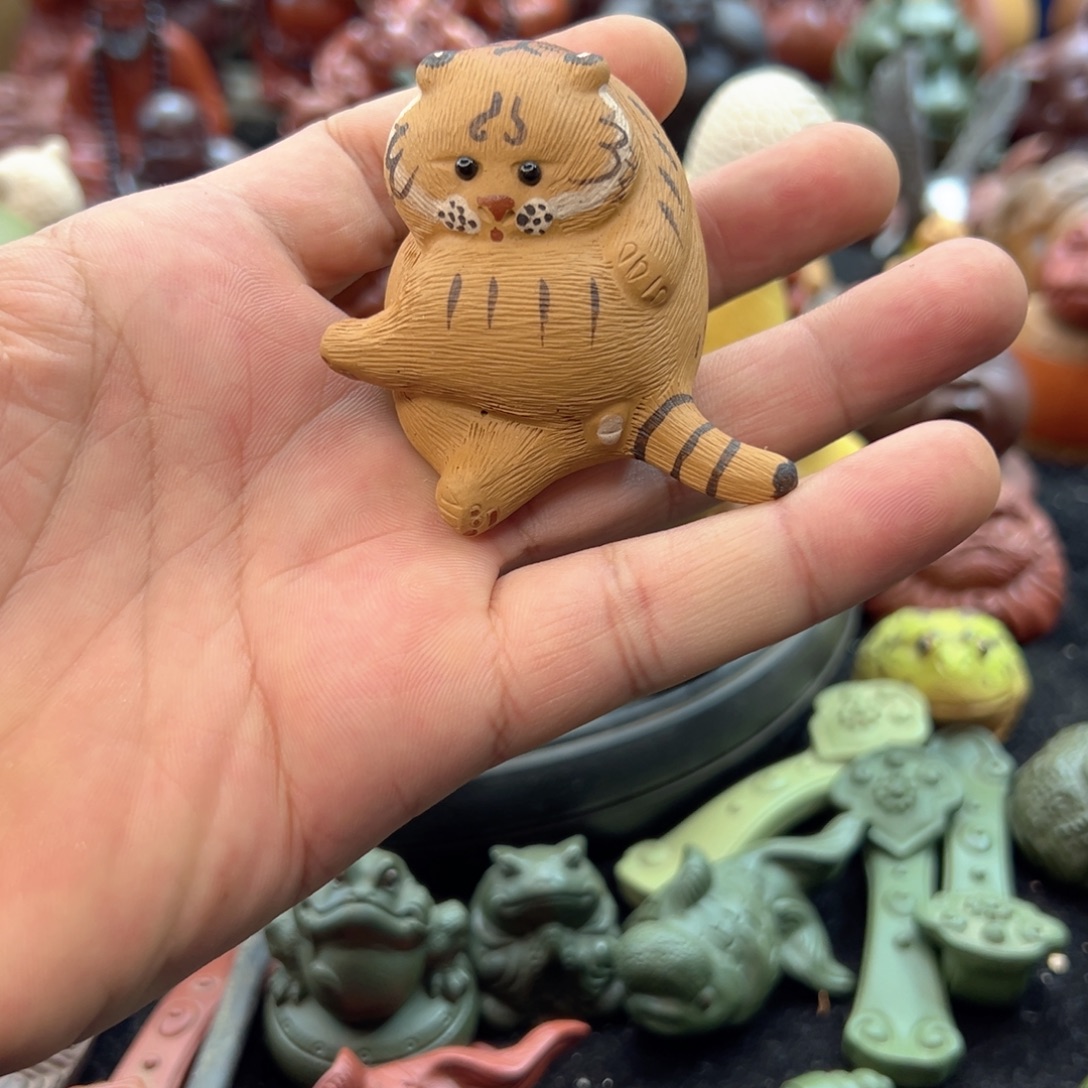 紫砂茶宠宜兴紫砂茶宠小老虎