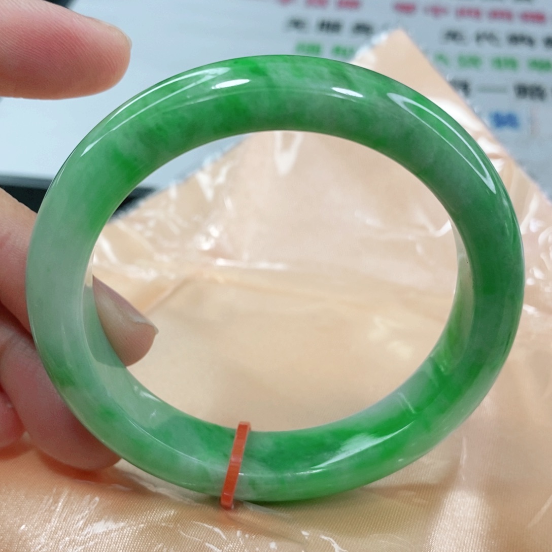 翡翠手镯未镶嵌54.2圈口