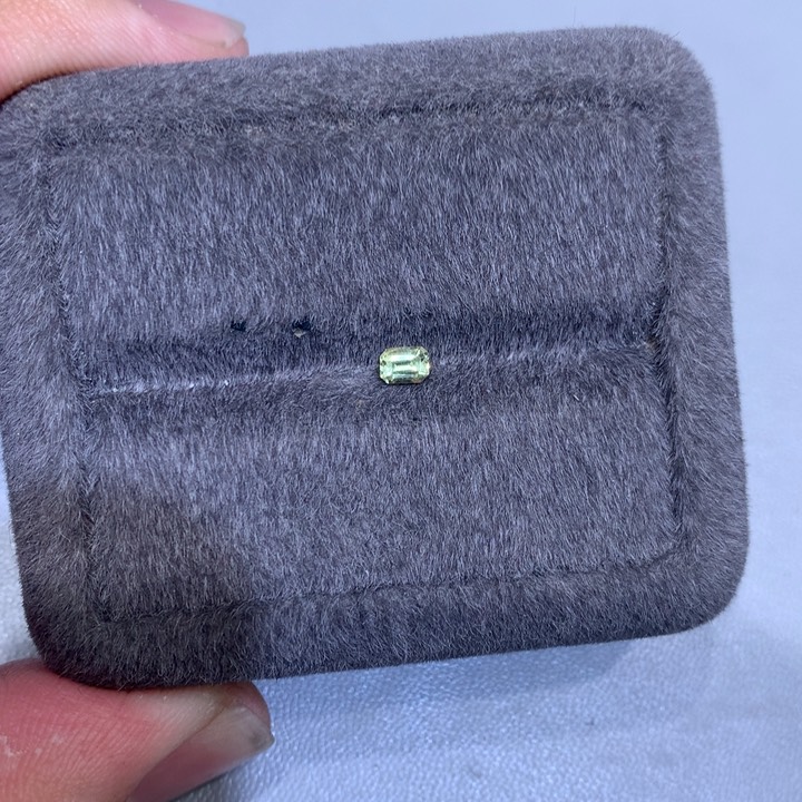 金绿宝石裸石未镶嵌0.24克拉