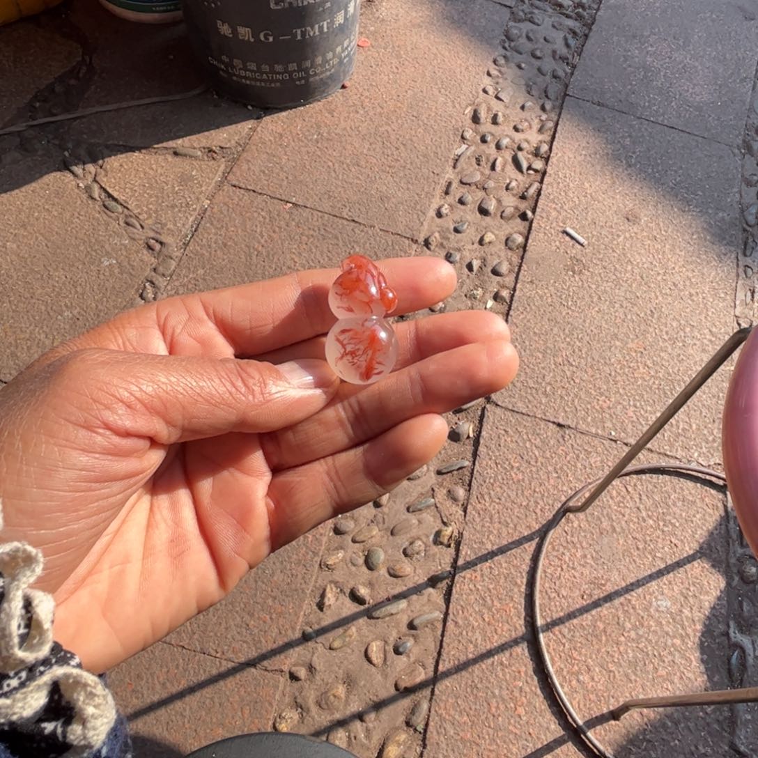 颈饰未镶嵌南红玛瑙