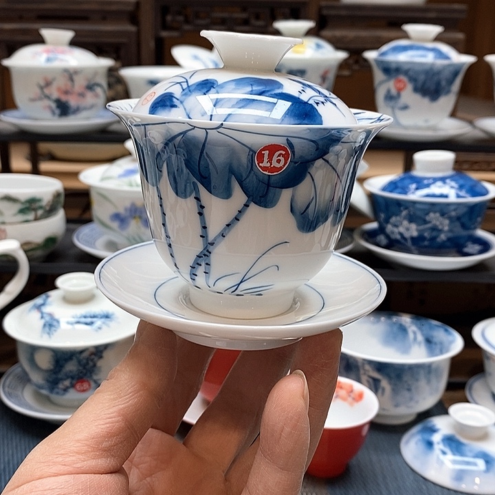 手绘微瑕荷花盖碗