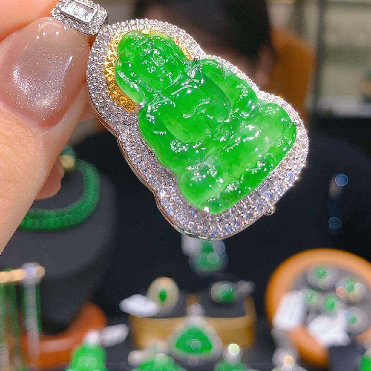 【闪购商品】翡翠颈饰未镶嵌5柒姐