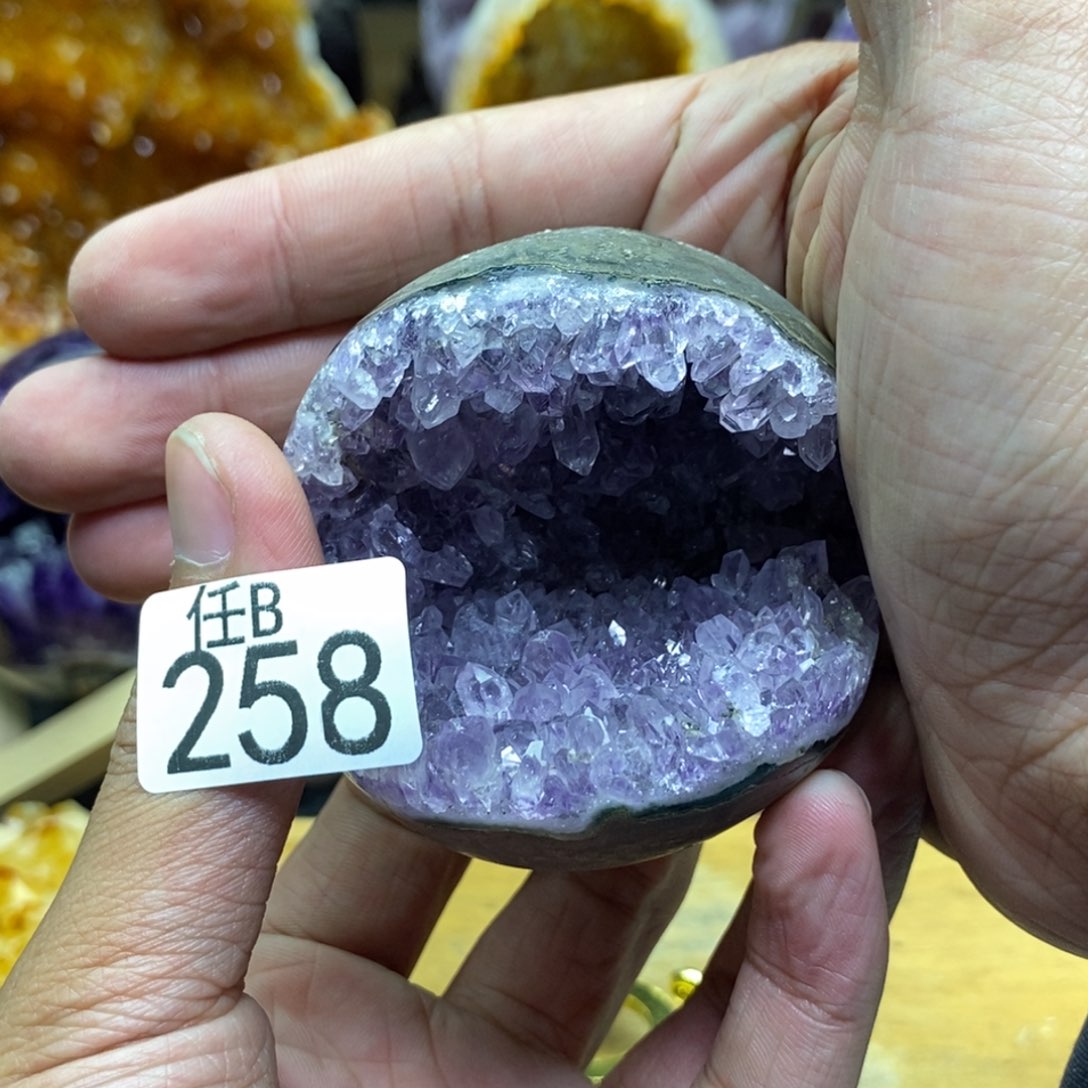 水晶大型摆件（非配饰）未镶嵌