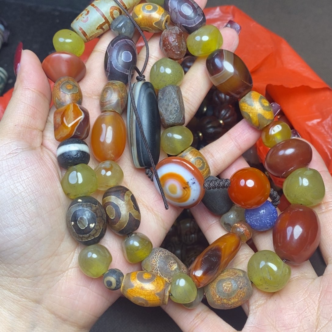 玛瑙/玉髓颈饰未镶嵌