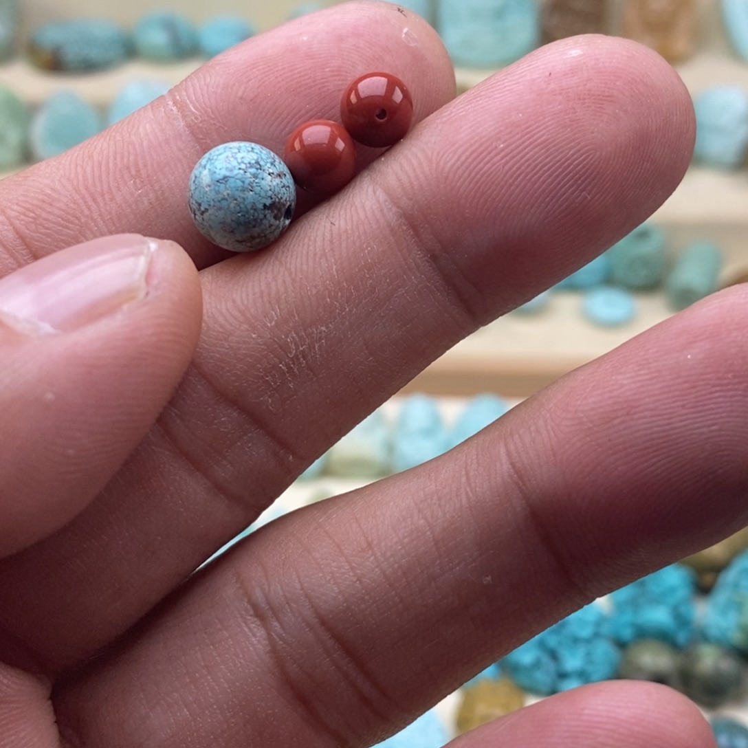 杉***杉绿松石未镶嵌珠宝半成品