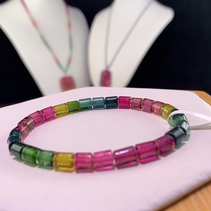 双色碧玺手链未镶嵌