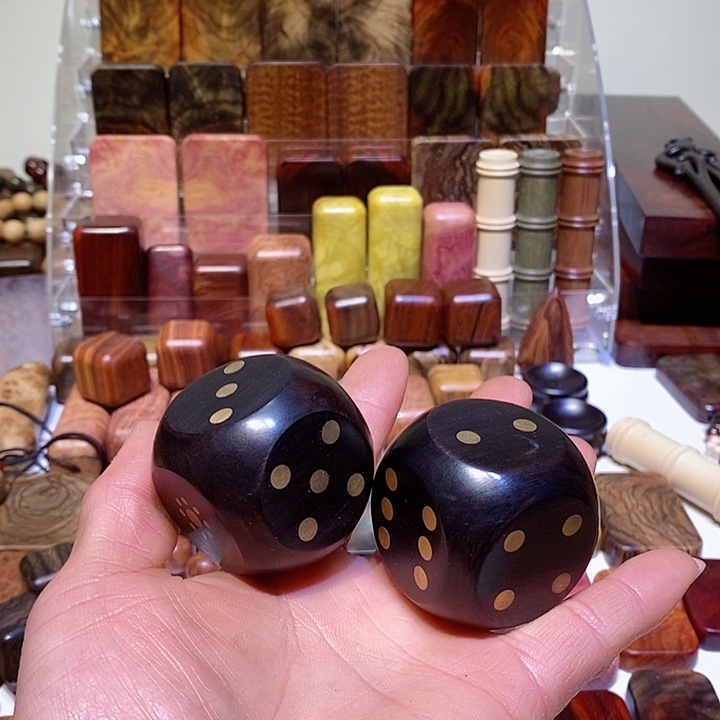 木李*浩木质把玩件6844个