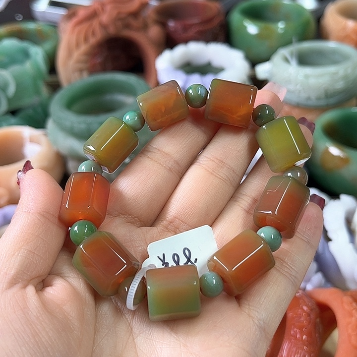 石英质玉手镯未镶嵌