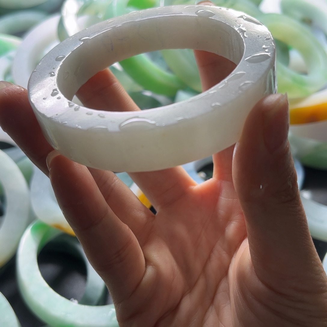 定制翡翠不退不换未镶嵌