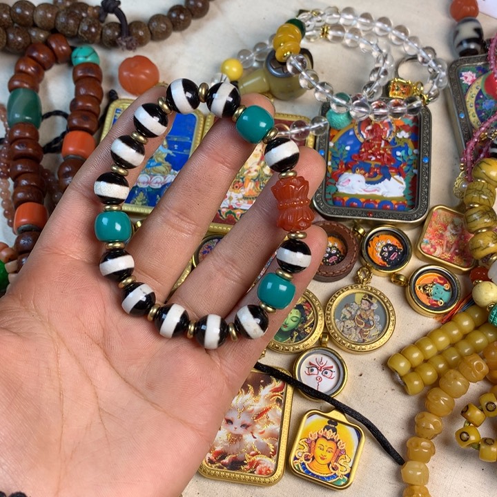 泥塑一**前藏式风格民俗手工艺