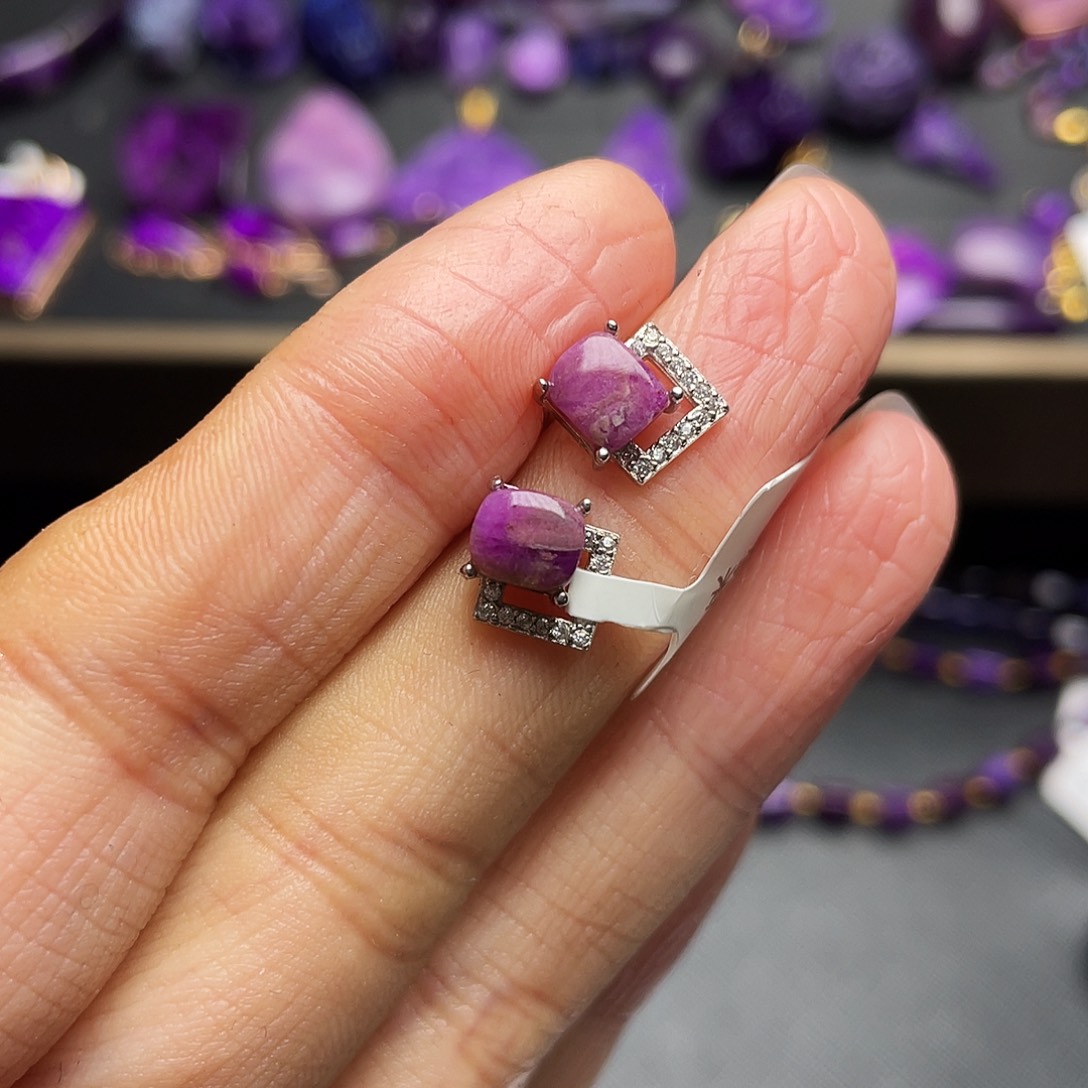 苏纪石（舒俱来）耳钉银S925镶嵌