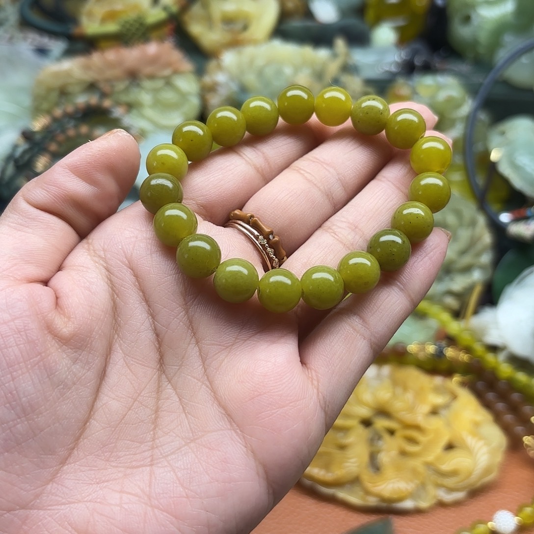 蛇纹石玉未镶嵌吊坠