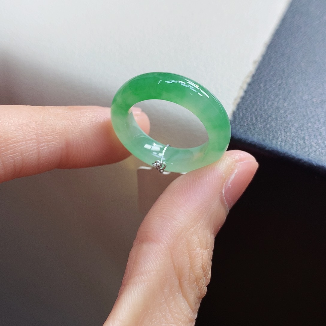 翡翠戒指未镶嵌12号