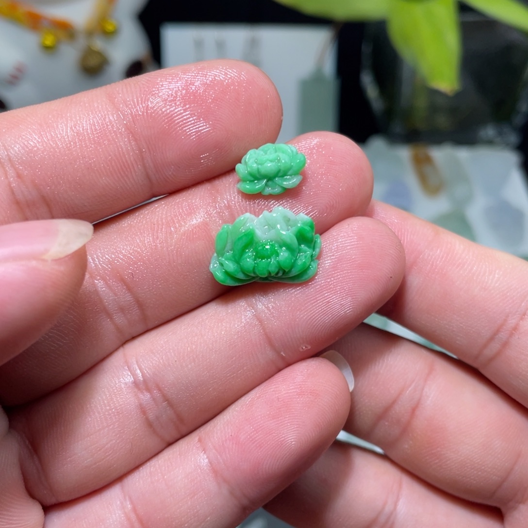 定制翡翠未镶嵌莲花套