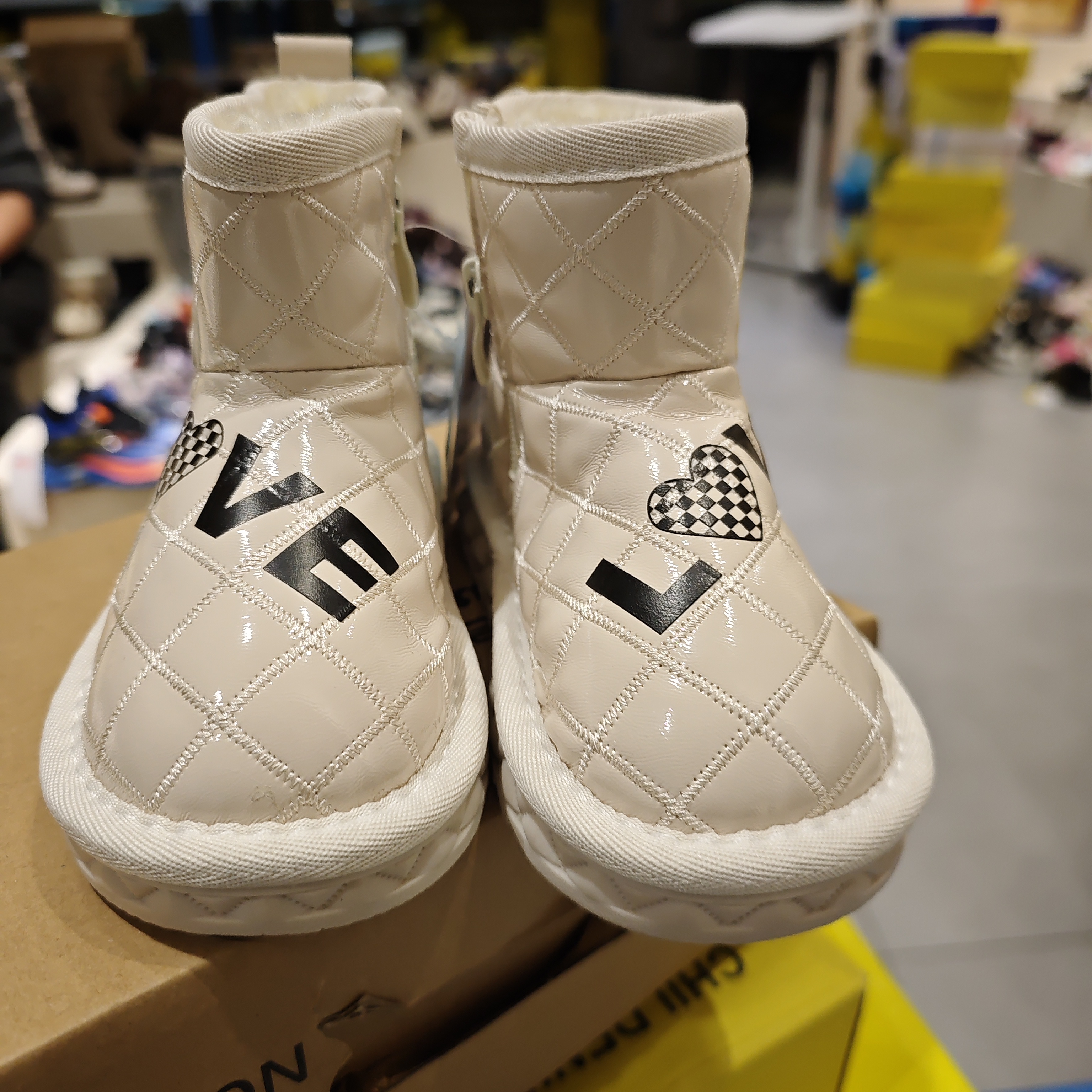 【全疆包邮】6399雪地靴女童时尚加绒乌市发货冬季