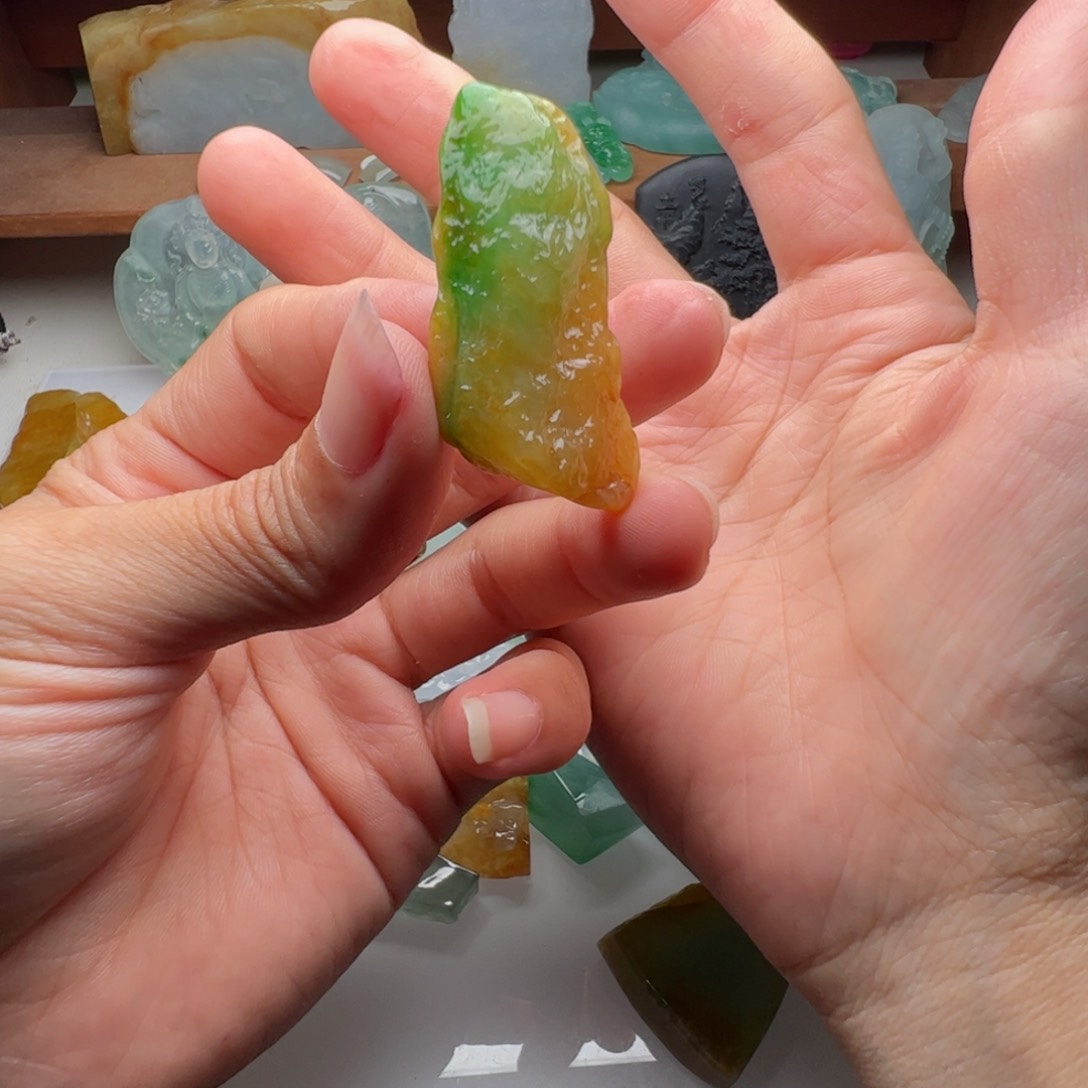定制翡翠未镶嵌不包工