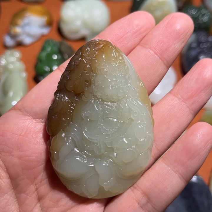 和田玉挂件未镶嵌不*较