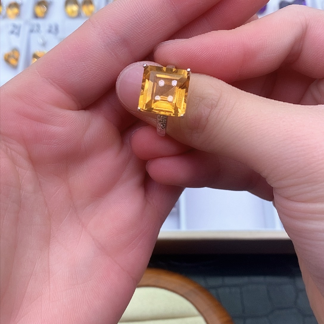 黄晶纯天然无优化黄水晶GQ银S925镶嵌二*