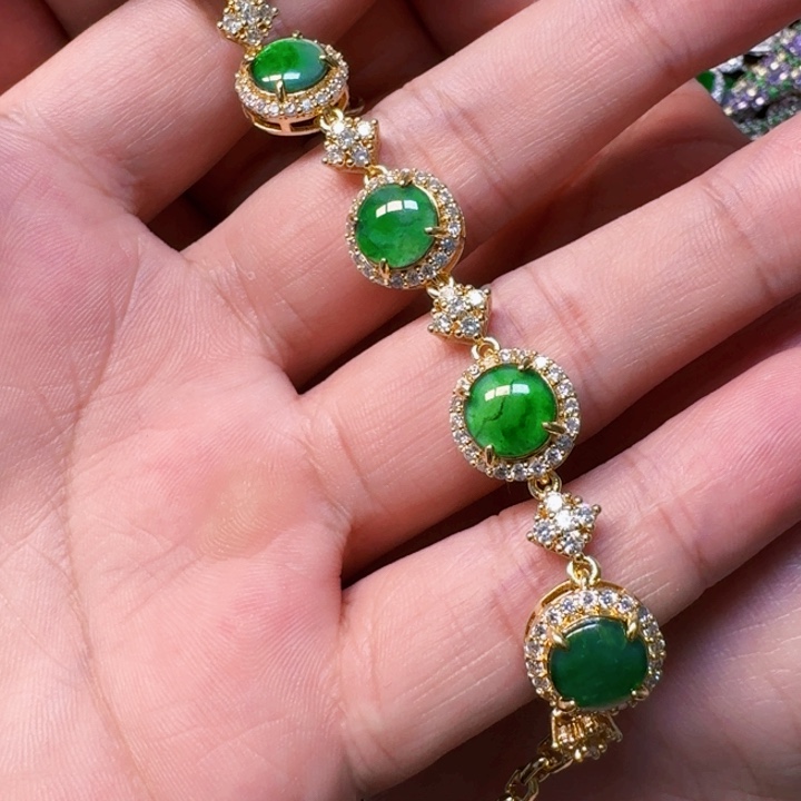 翡翠未镶嵌颈饰天然A货翡翠放漏