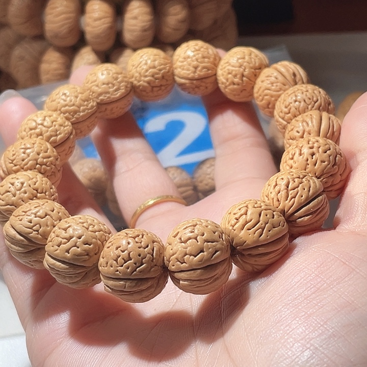 刘***旭桃核吊坠桃核手串玲珑塔24