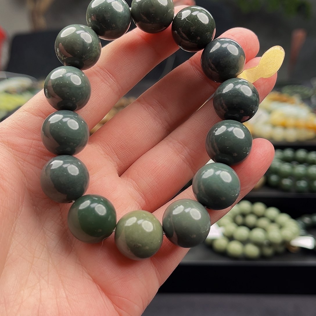 和田玉手串未镶嵌