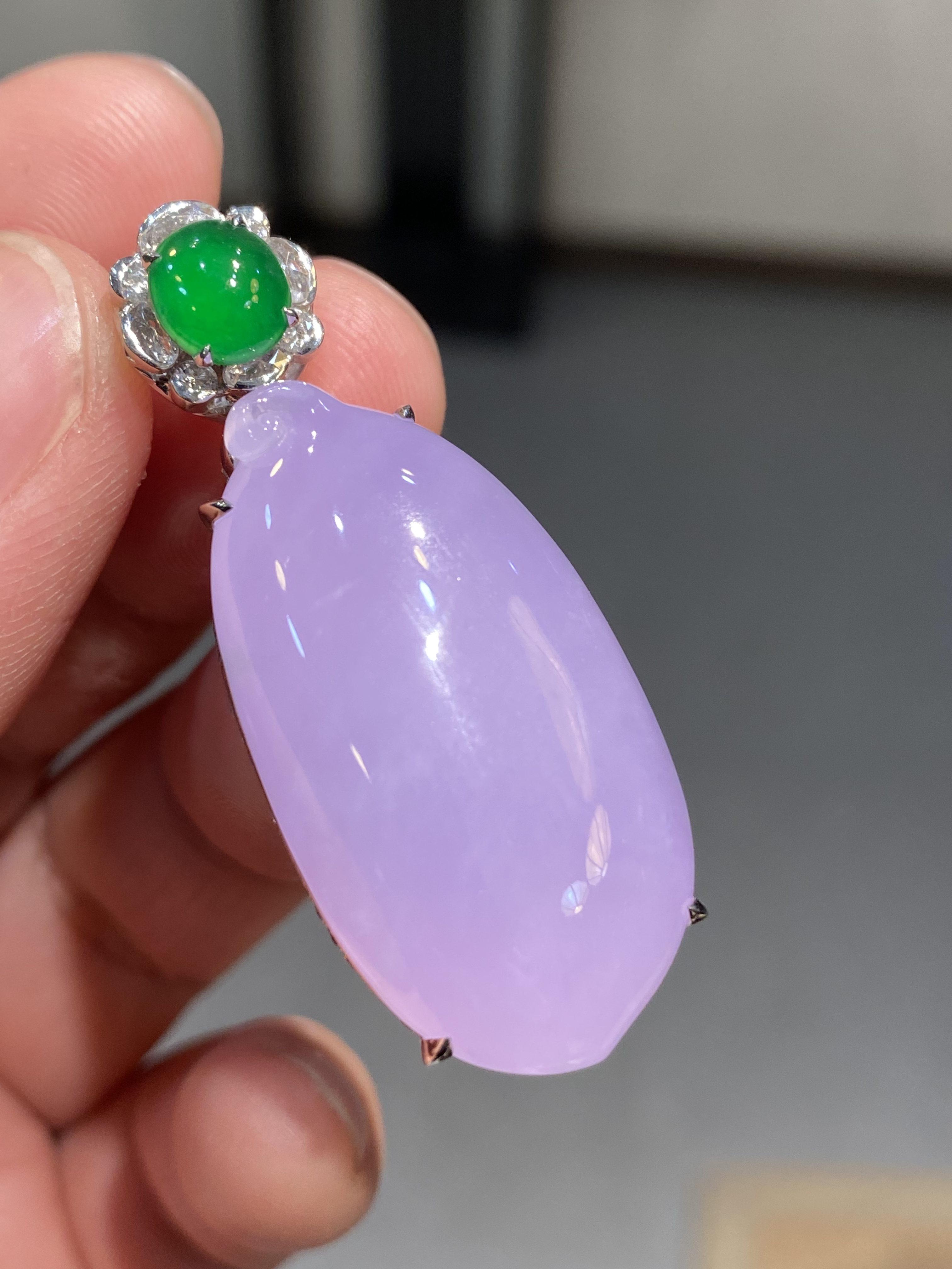 18K金天然翡翠A货紫罗兰福瓜吊坠