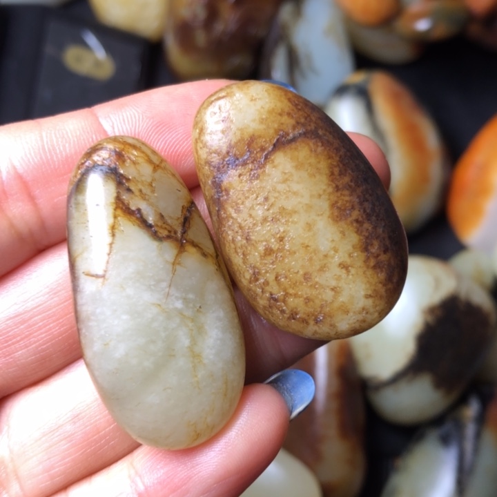 和田玉未镶嵌珠宝奇石