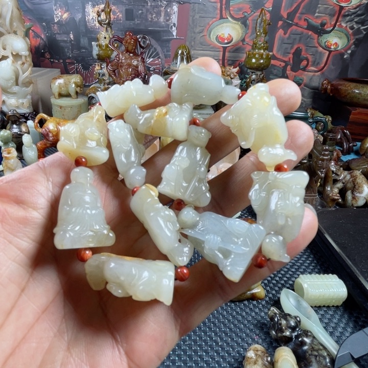 和田玉颈饰未镶嵌