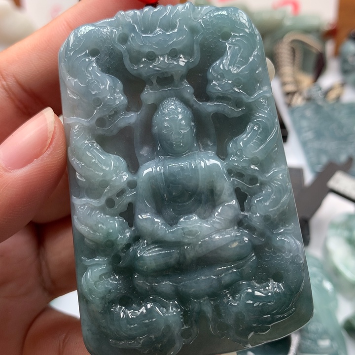 翡翠颈饰未镶嵌保真天然A货翡翠