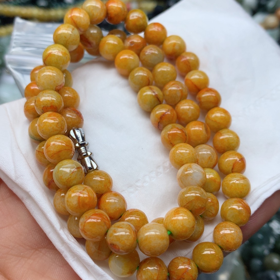 翡翠颈饰未镶嵌手串