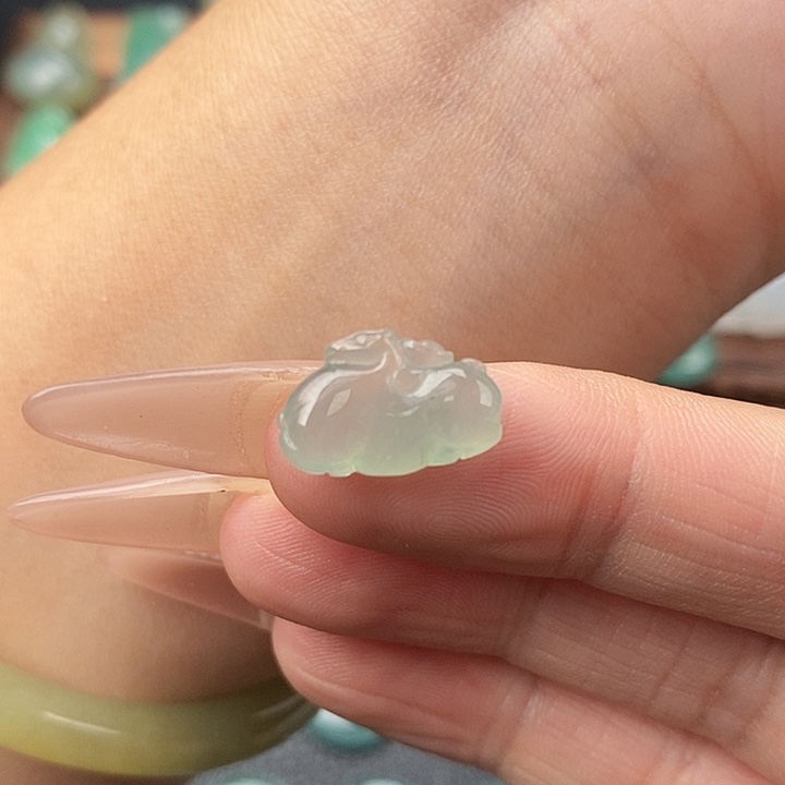 颈饰未镶嵌翡翠唐马