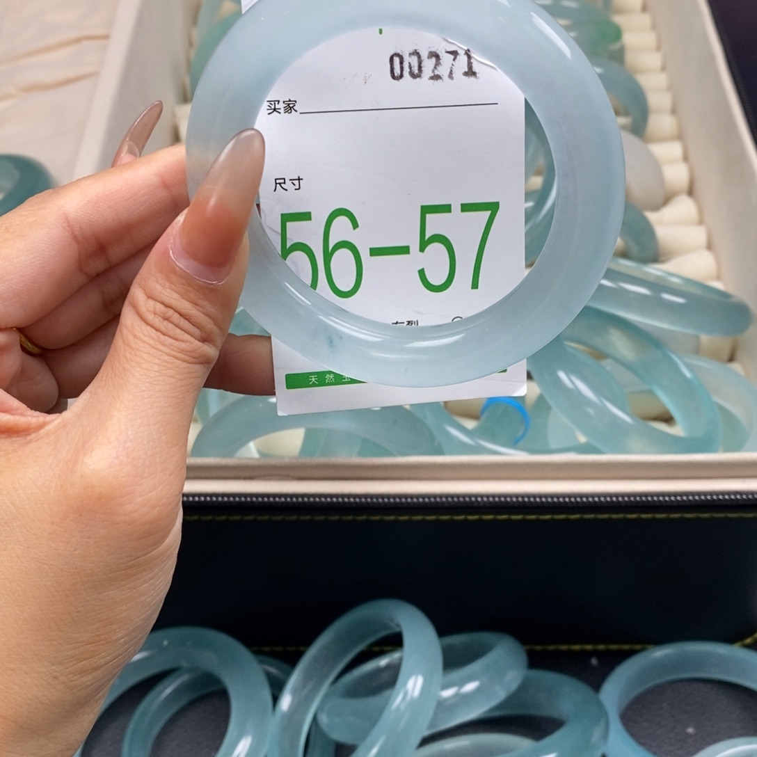 石英岩玉手镯未镶嵌晏*