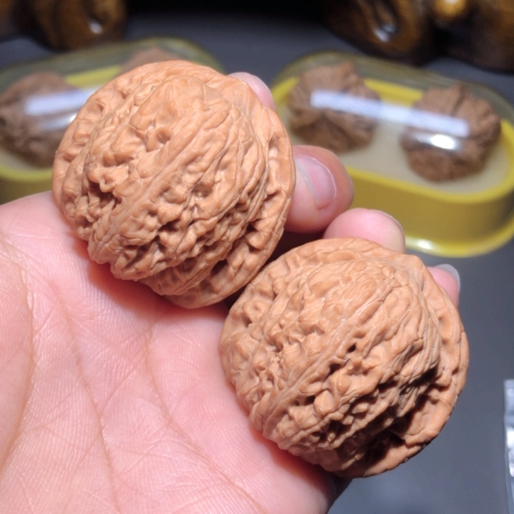 文玩核桃把件39绣球