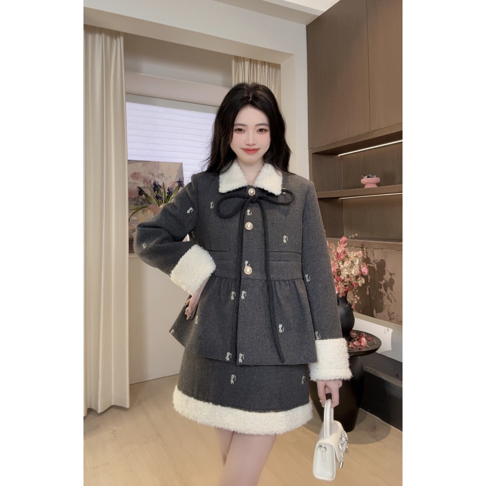 YOUERDENG 【软绒欧包】玲莉专属 羽绒显瘦气质显白羊毛套装小香