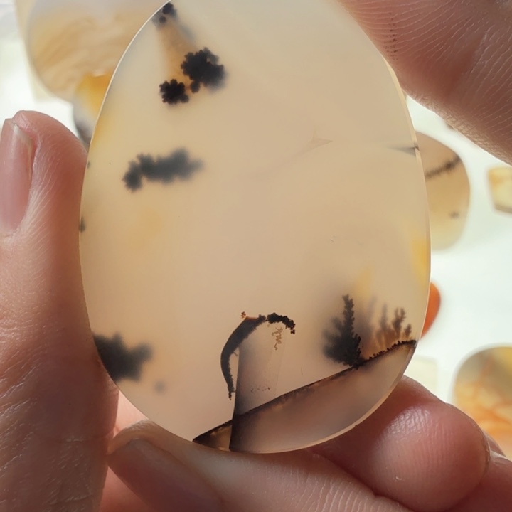 玛瑙/玉髓未镶嵌珠宝半成品