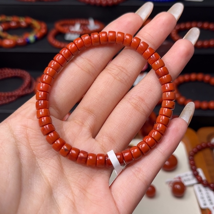 星***星南红玛瑙未镶嵌手链精工直切药片6mm满肉柿子红