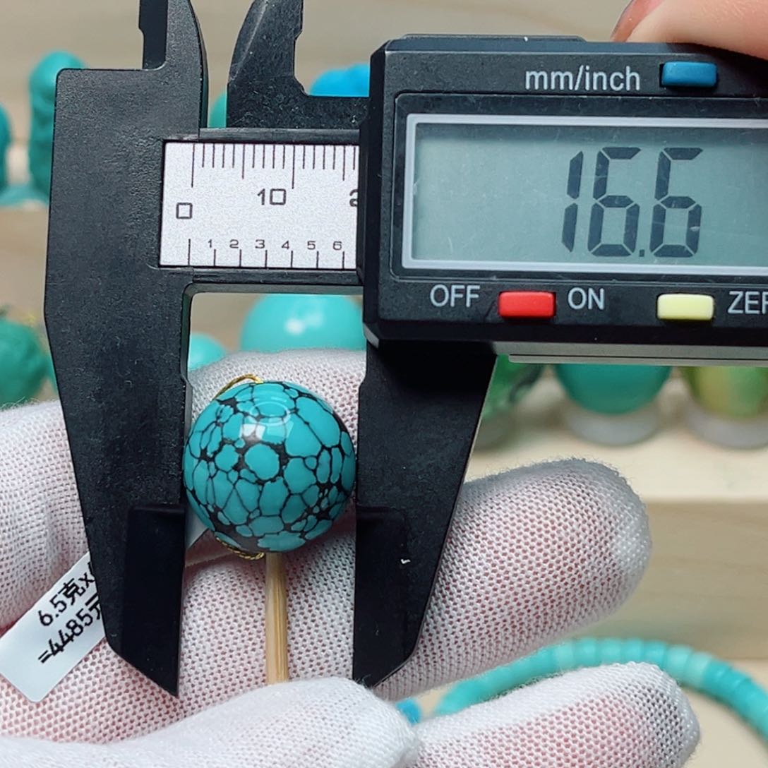 绿松石未镶嵌珠宝