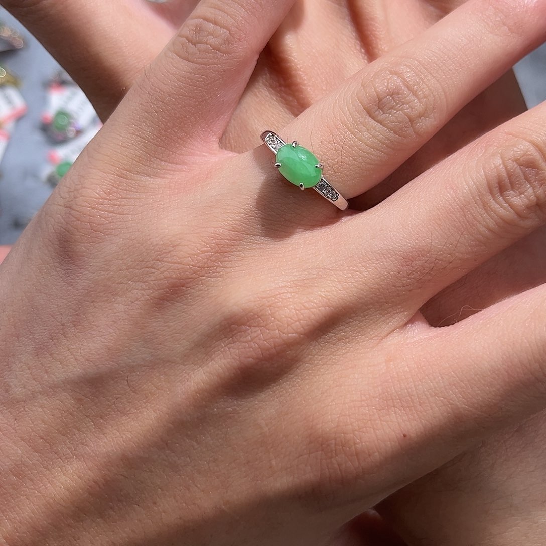 翡翠戒指银S925镶嵌jnnjjk