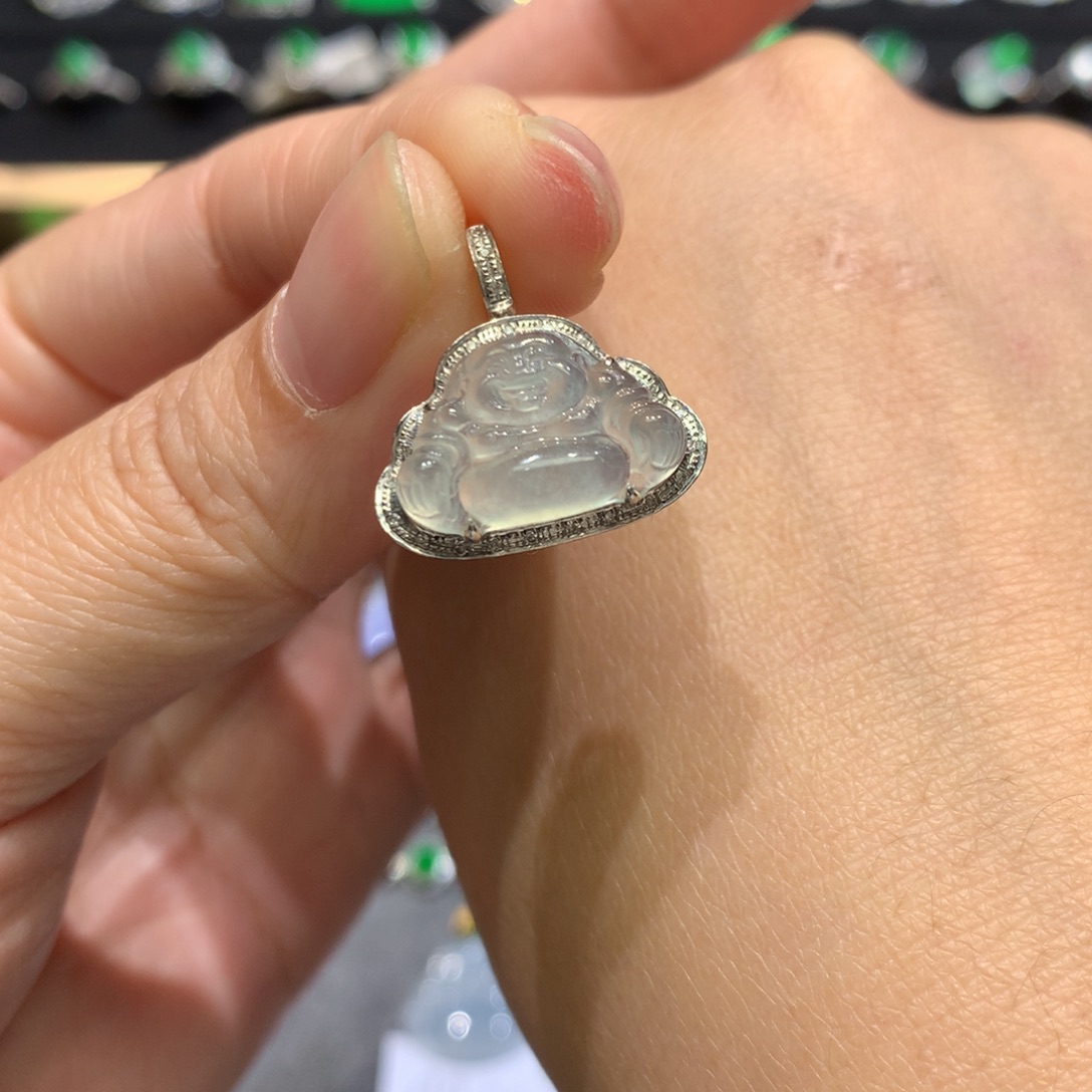 翡翠吊坠(不含链)18K金镶嵌