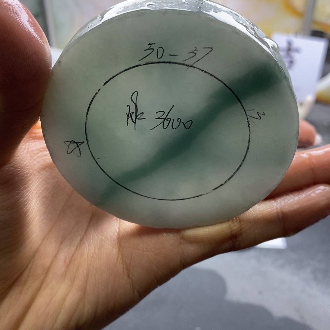 定制翡翠未镶嵌翡翠手镯