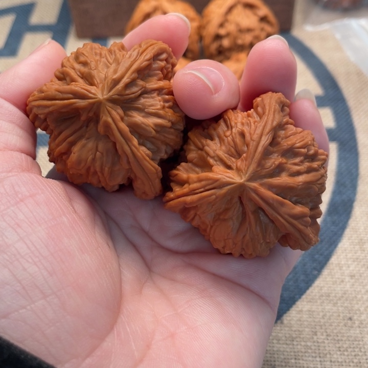 *****吊坠文玩核桃白狮子