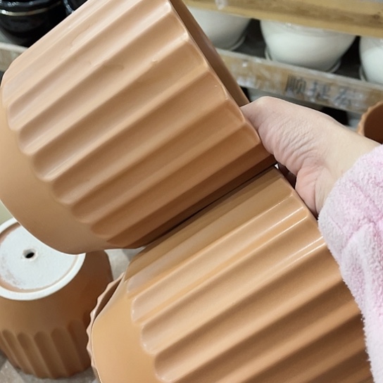 多肉绿植陶瓷花盆9.9包邮，有孔