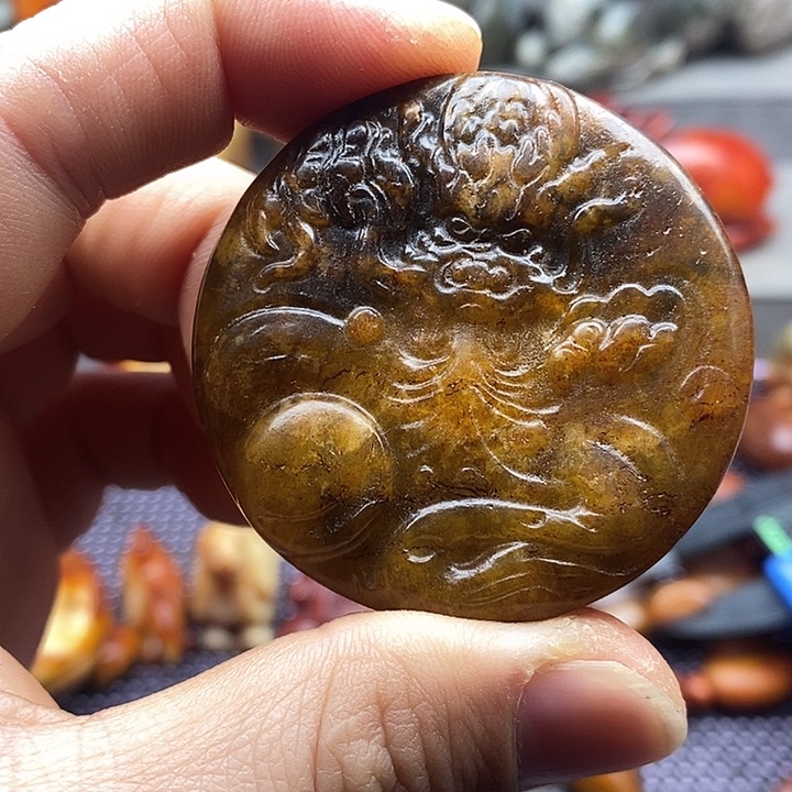 未镶嵌蛇纹石玉颈饰