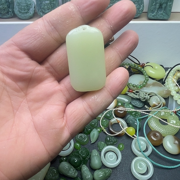 和田玉（糖玉）未镶嵌手链