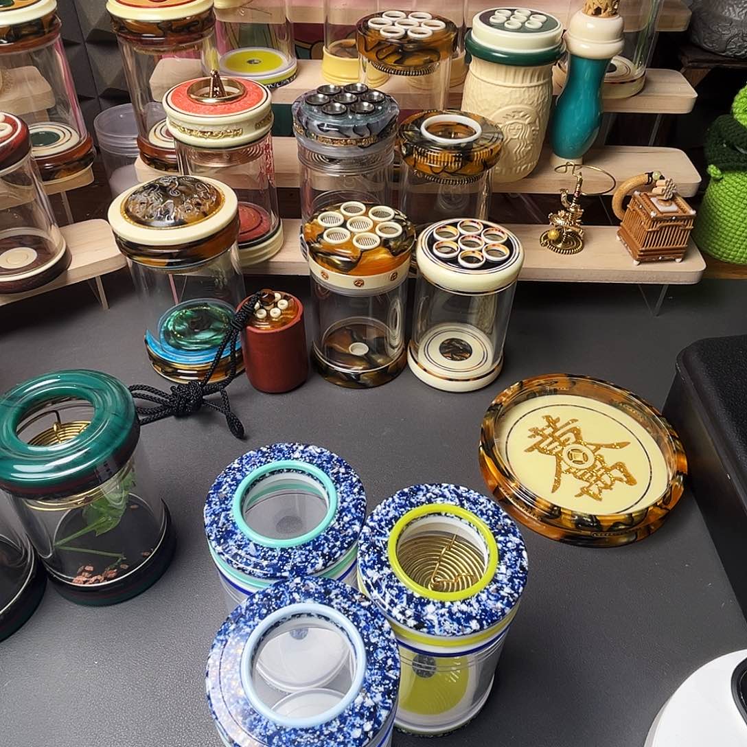 青花瓷60蝈蝈罐一个