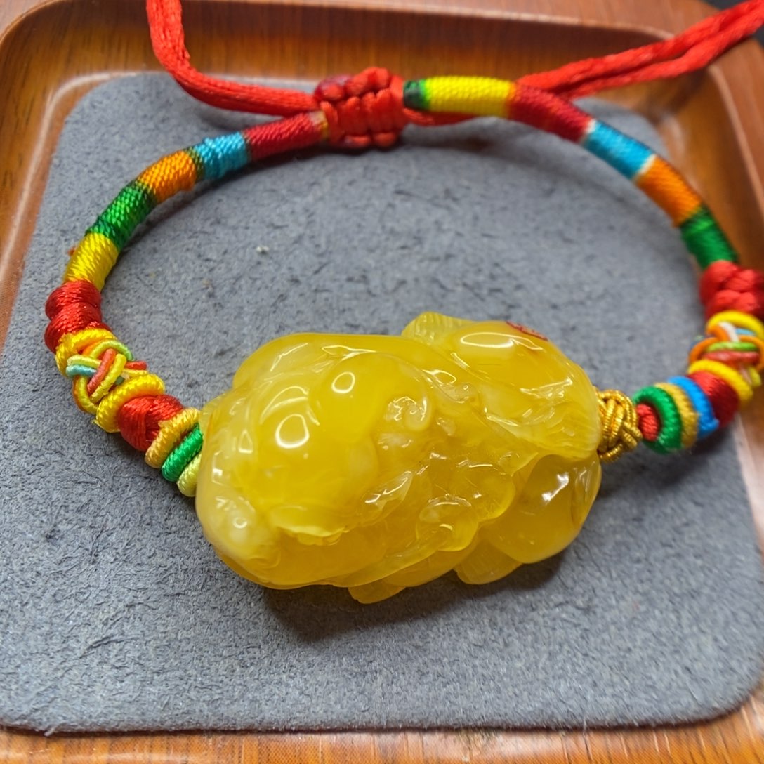 用***7蜜蜡未镶嵌颈饰郎