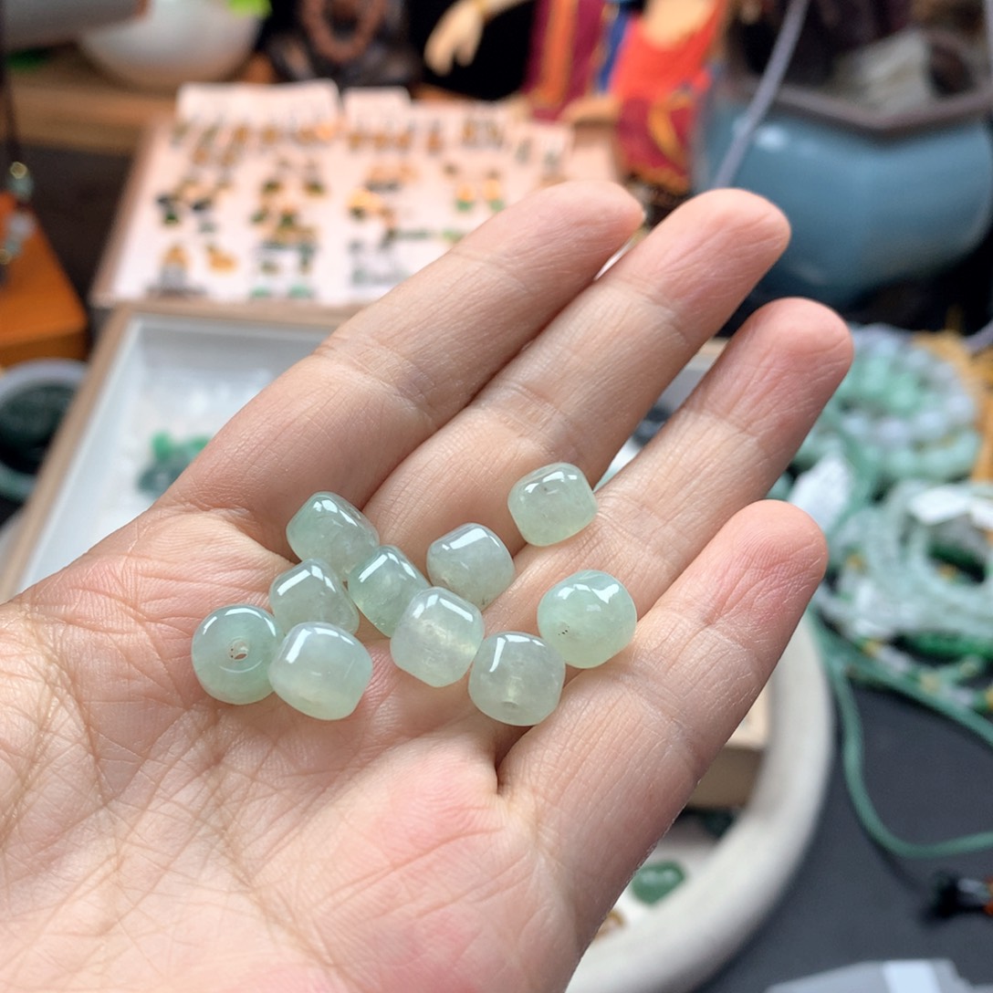 颈饰未镶嵌翡翠叫****了111